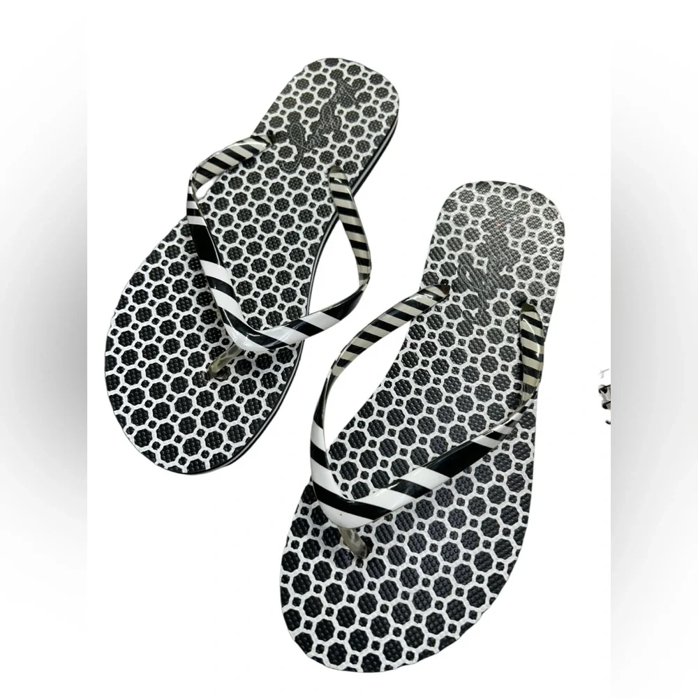 VERA BRADLEY black and white thong slip on beach sandals size L 7-8 NWOB - Picture 1 of 5